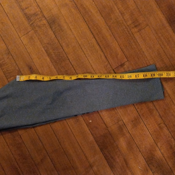 Kids size S Hurley gray logo athletic leggings - Picture 11 of 13